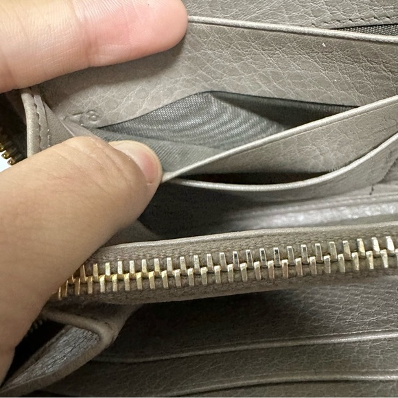 Prada Milano Zippy Wallet - Picture 9 of 10